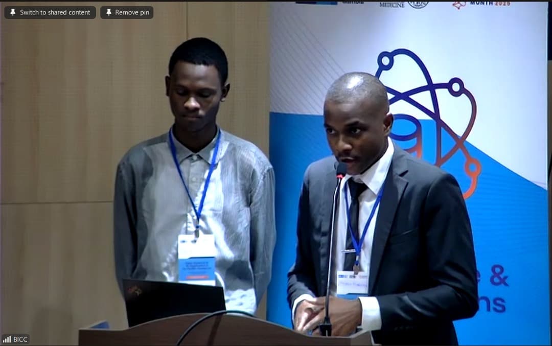 Livestream still of Jordan presenting at the MRCG AI finals