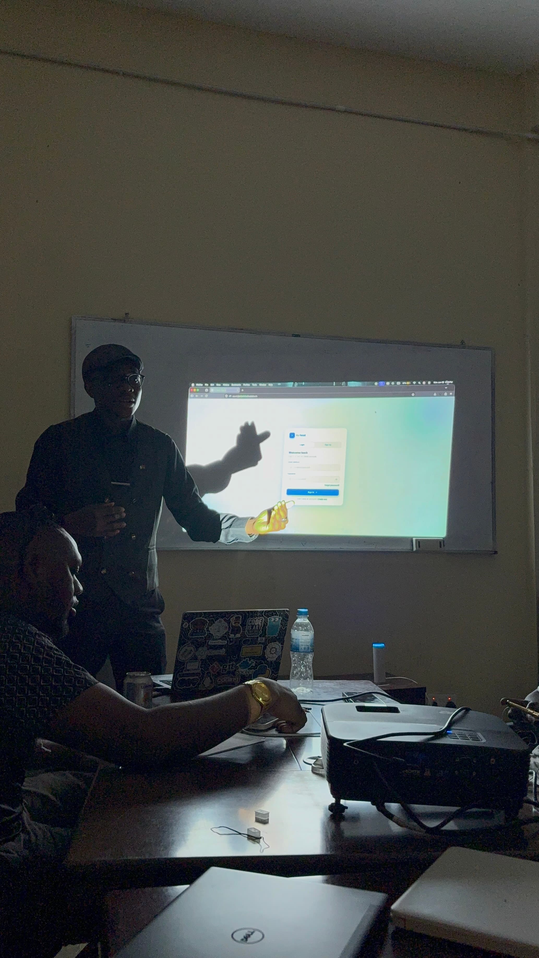 Jordan takes on presentation mode.